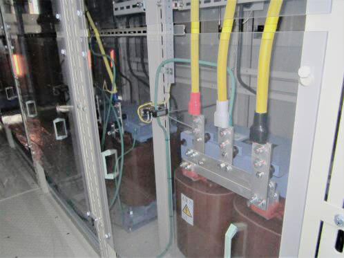変電設備（キュービクル）新規交換及び高圧ケーブル交換工事